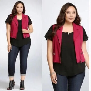 Torrid Moto Cropped Zip-up‎ Vest, Raspberry Pink, Size 1(1X, 14/16), Pockets